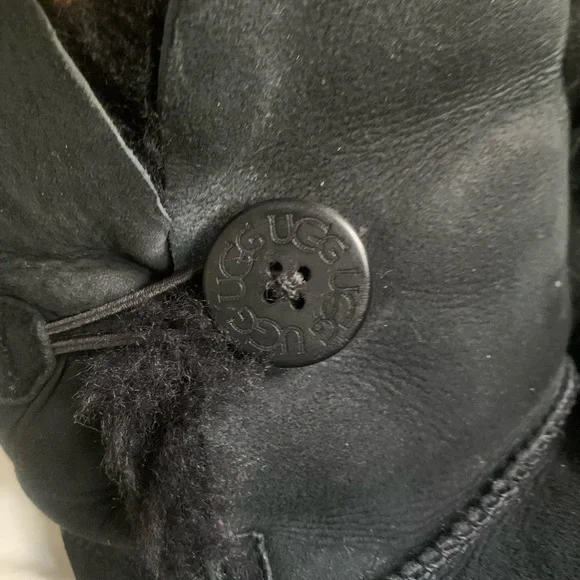 UGG Boots 🥾 - Picture 4 of 6